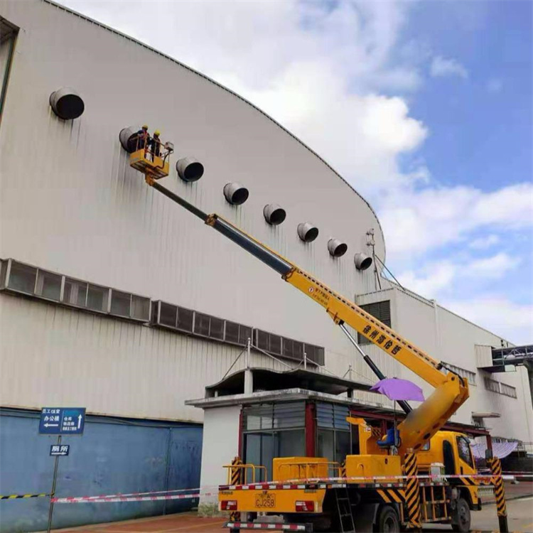 彭山高空作业车出租服务：专业广告牌安装解决方案