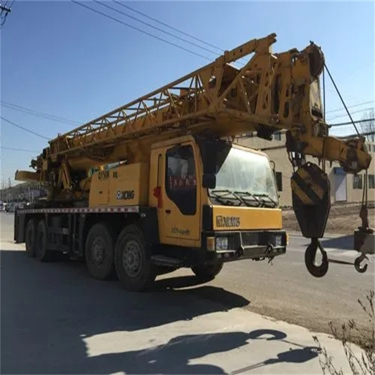 彭山哪里有专业吊车出租